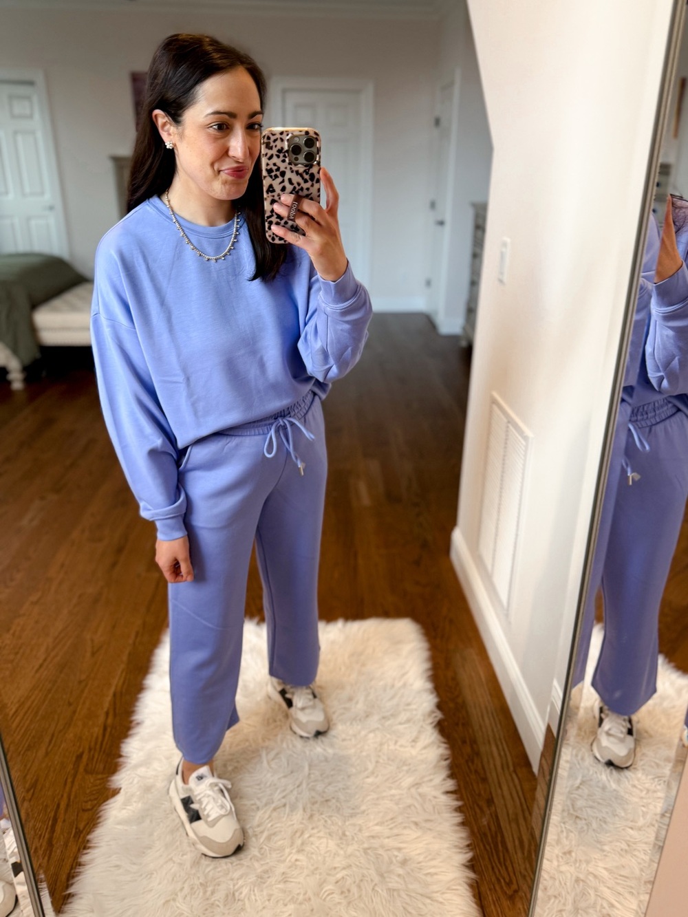 Women’s Lavender Drawstring Joggers and Sweatshirt Set